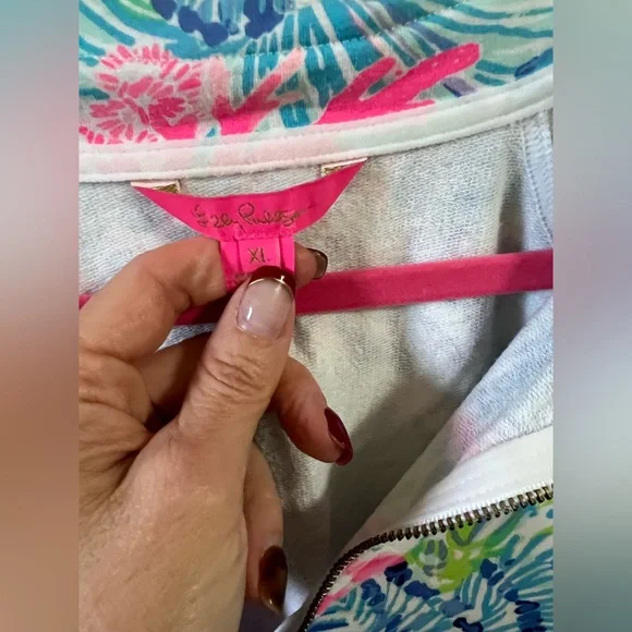 Lilly Pulitzer XL popover - Picture 3 of 3